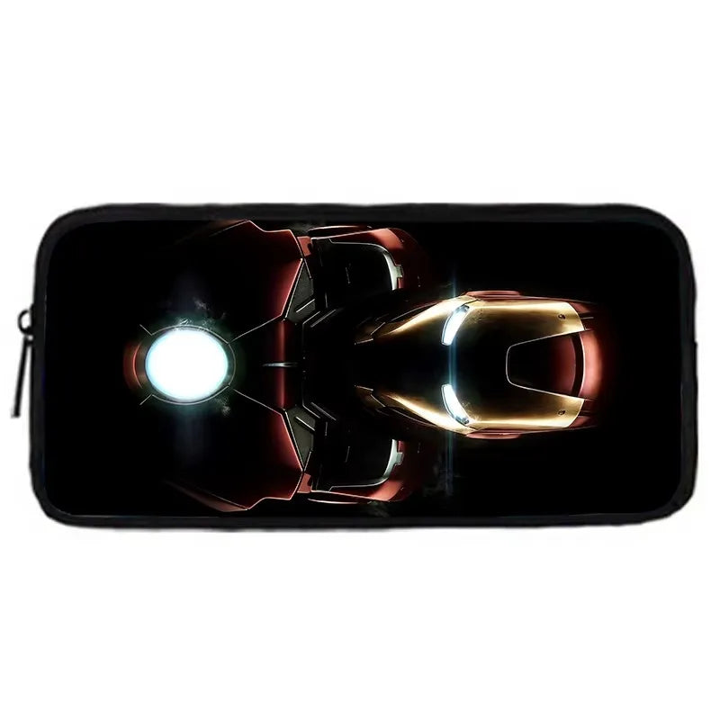 Piórnik Avengers Iron Man – profil hełmu, reaktor ARC
