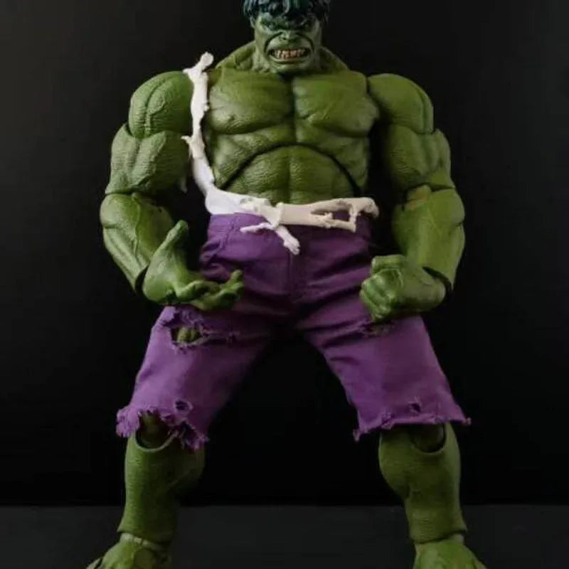 Figurka Hulka — edycja bojowa, podarte ubrania