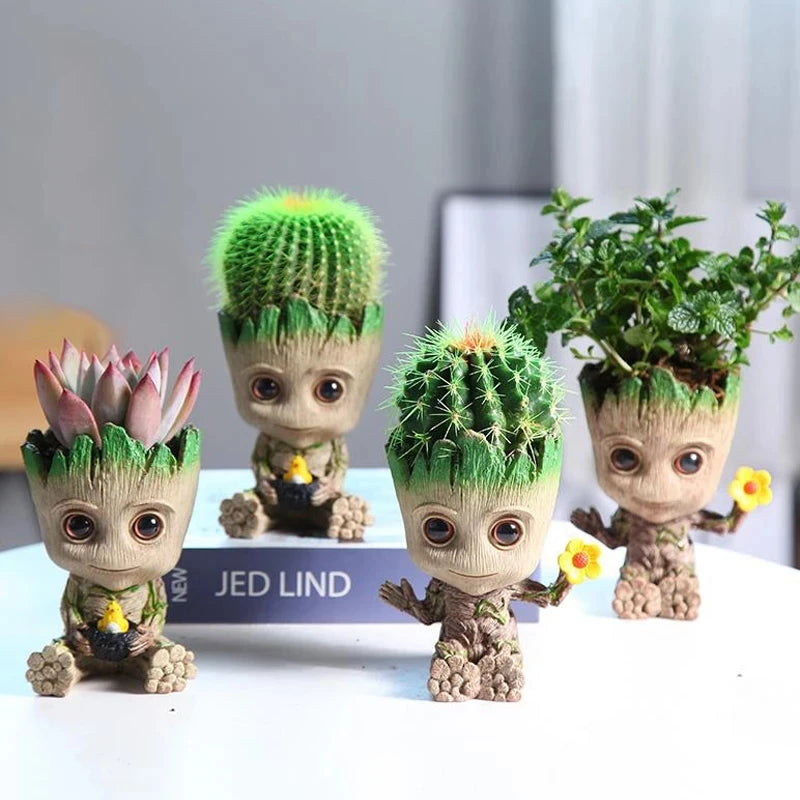 Doniczka Baby Groot – wielopozycyjny przybornik na ołówki i organizer