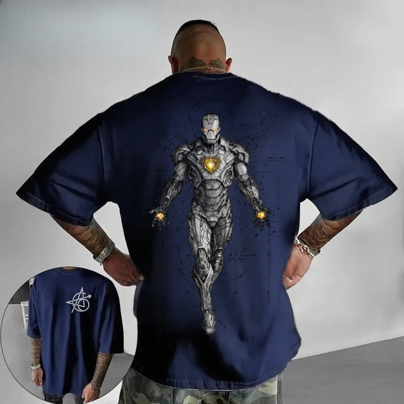 Biały oversize’owy T-shirt Avengers Iron Man – cyberpunkowa grafika liniowa Tech