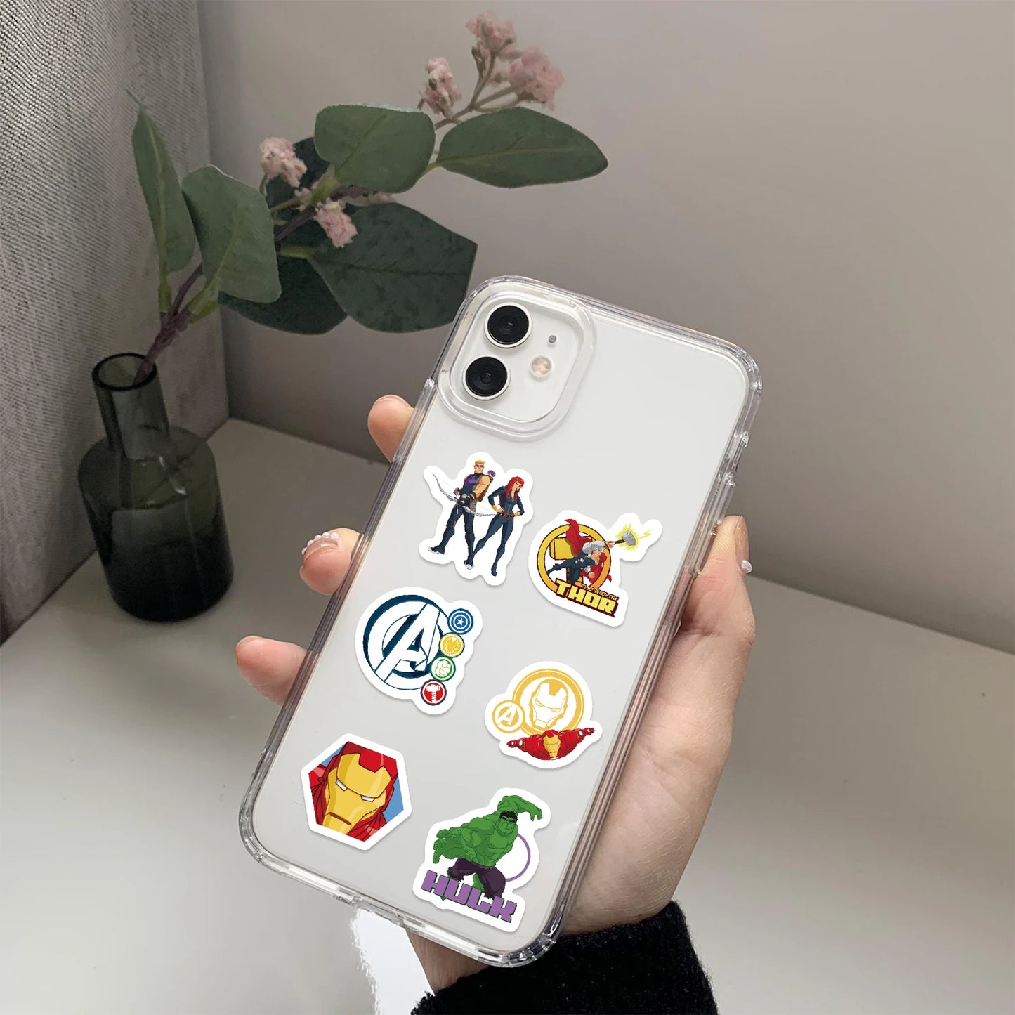 Rolka naklejek Disney Avengers – 500 sztuk, superbohaterowie