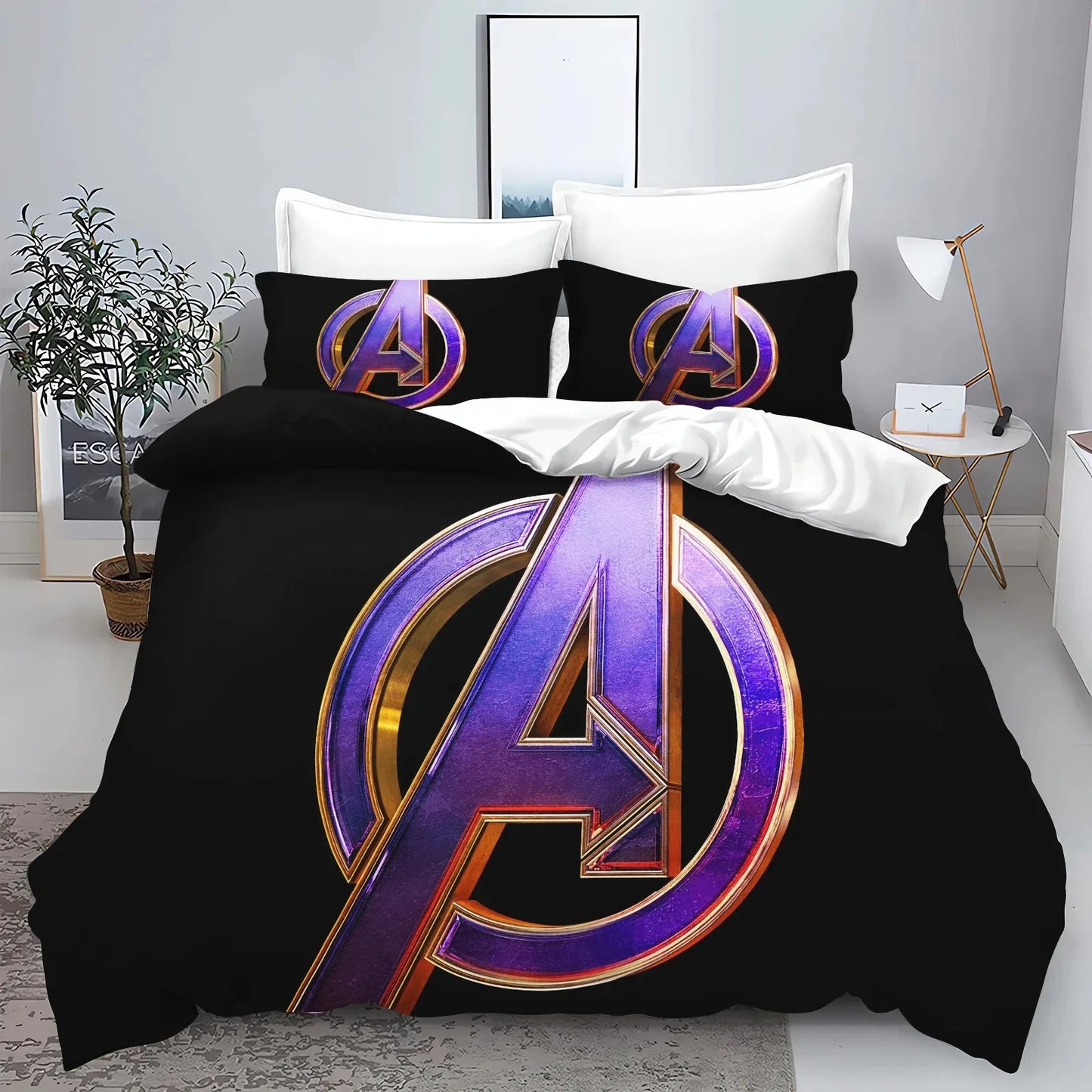 Poszwa na kołdrę Avengers – złote logo na czarnym tle