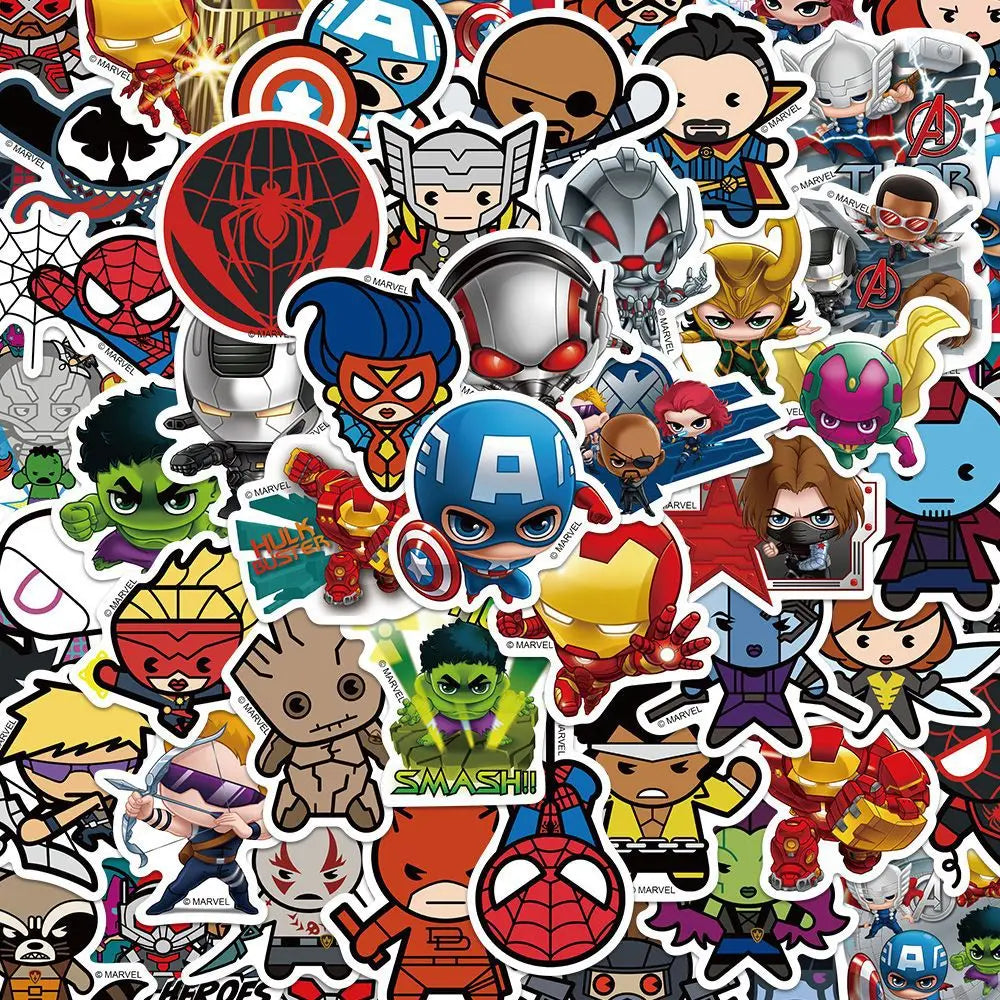 Naklejki Avengers — zestaw 50 wodoodpornych naklejek