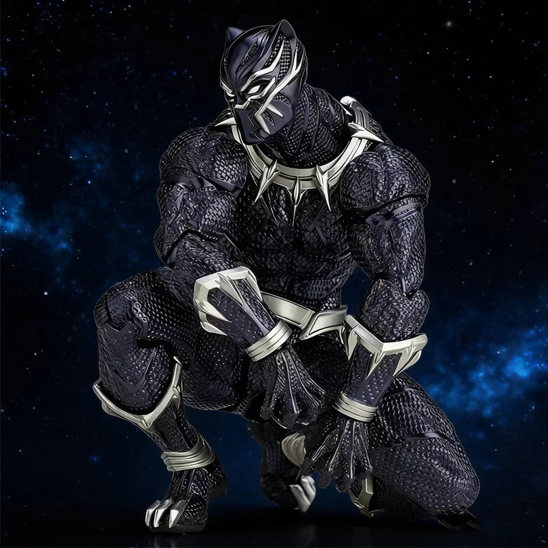 Ruchoma figurka Black Panther 3.0 - tekstura łusek, złota, ozdobna włócznia