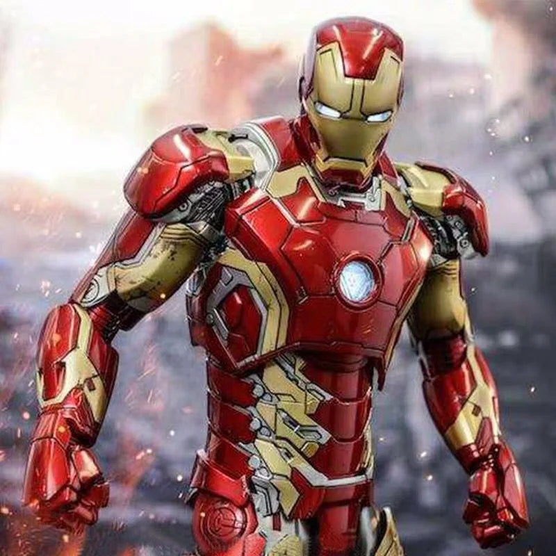 Strój Iron Mana JARVIS – całkowicie złoty kask z efektem świetlnym