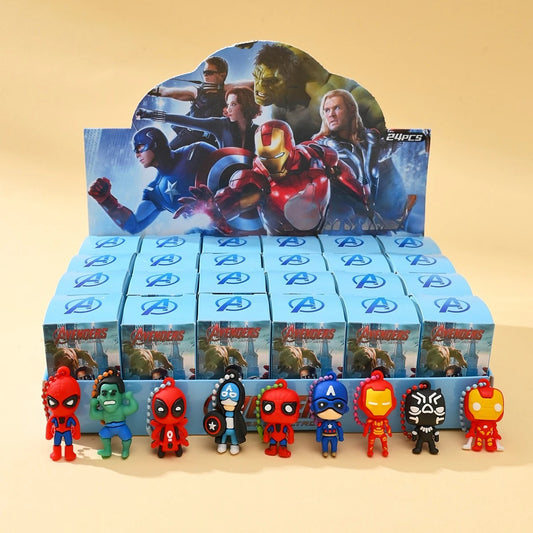 Ślepe pudełko z silikonowym brelokiem Avengers — zestaw 24 sztuk