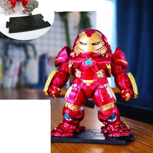 Figurka Hulkbustera — czerwono-złota zbroja