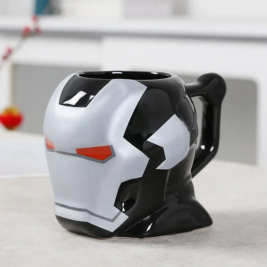 Kubek ceramiczny 3D War Machine – szaro-czerwony hełm