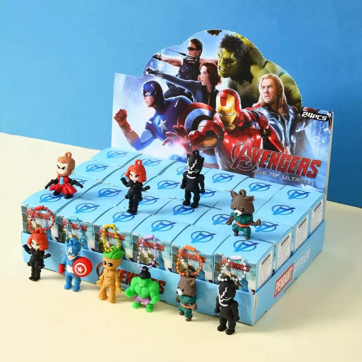 Ślepe pudełko z silikonowym brelokiem Avengers — zestaw 24 sztuk