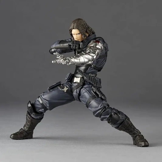Figurka Winter Soldier – bioniczne ramię, artykułowana poza bojowa