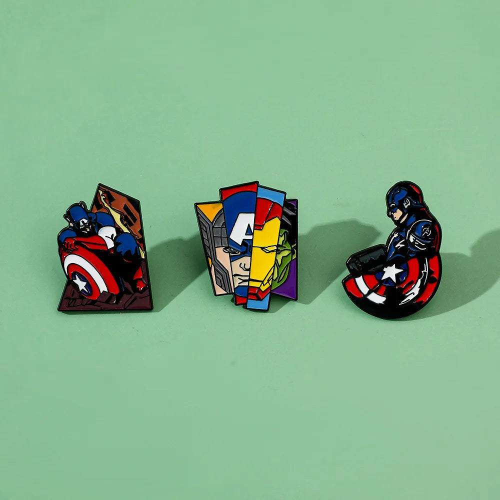 Przypinka Avengers Captain America – emaliowana tarcza