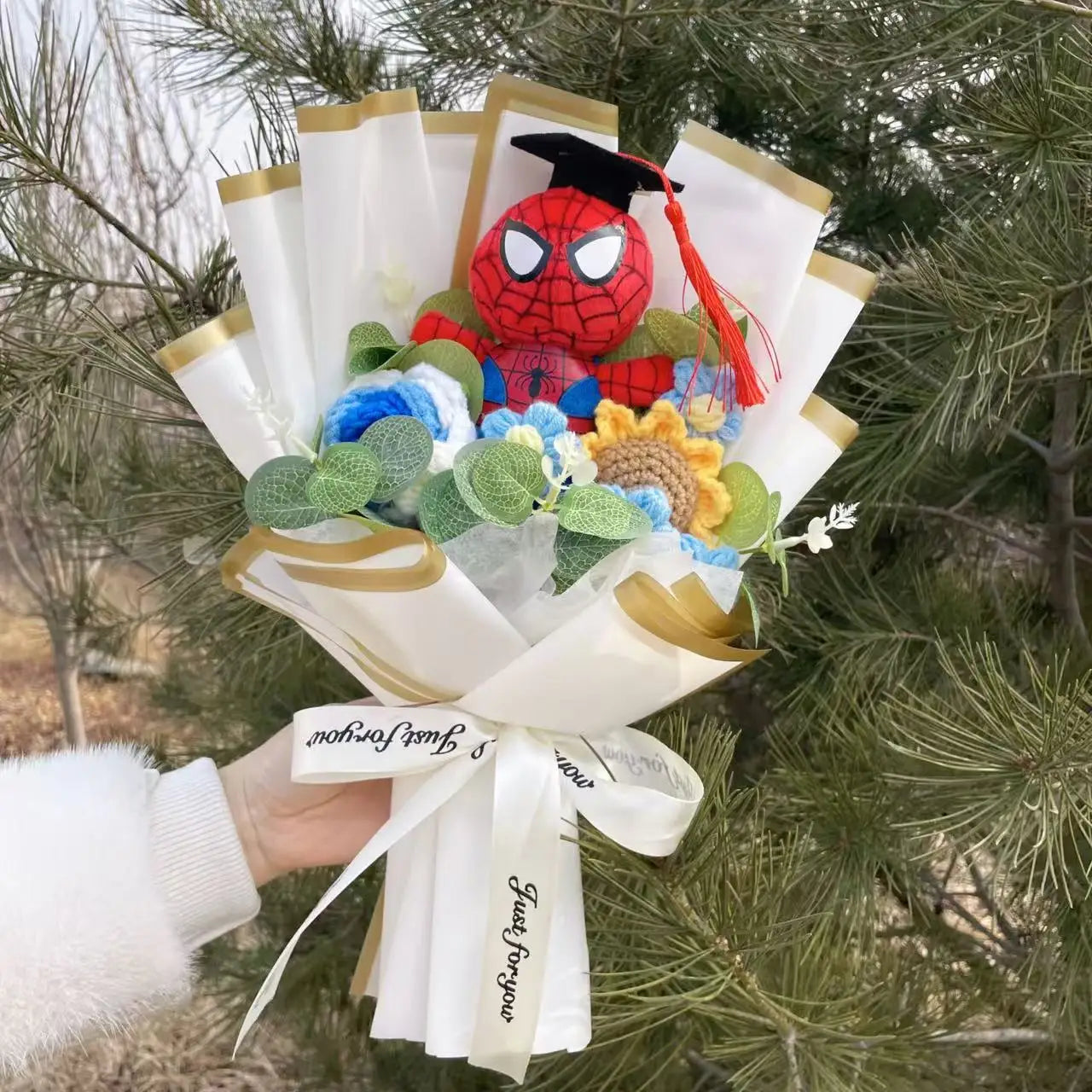 Bukiet Avengers Spider-Man – ręcznie wykonany prezent z pluszakiem