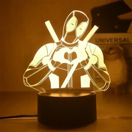 Lampa LED Avengers Deadpool – siedzący, 3D 18cm