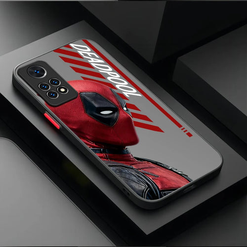Etui Xiaomi Avengers Deadpool – profil z szarym tekstem