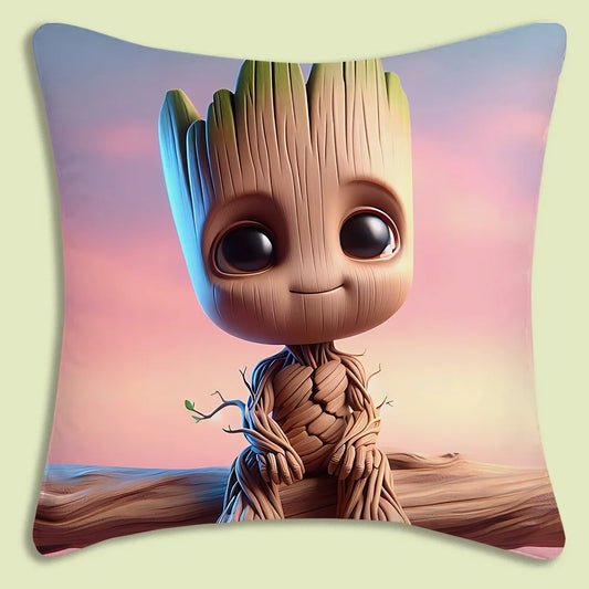Poszewka na poduszkę Baby Groot – duże oczy, pastelowe niebo w tle
