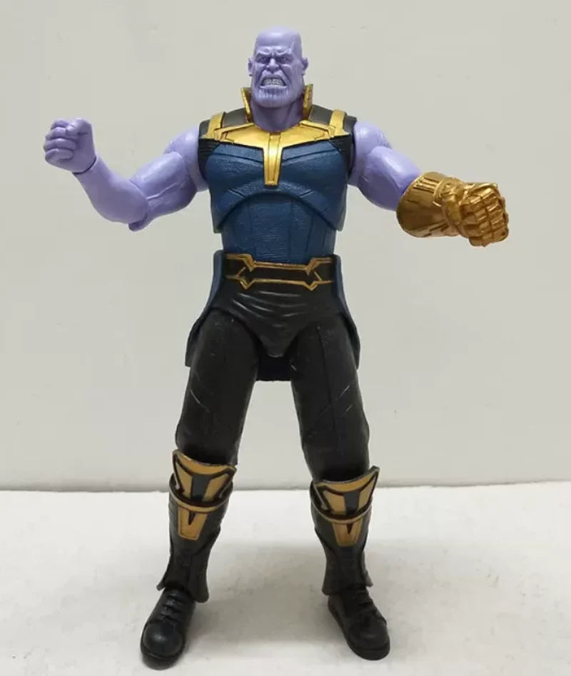 Figurka wisząca Thanos – Rękawica Nieskończoności, dekoracja biurka