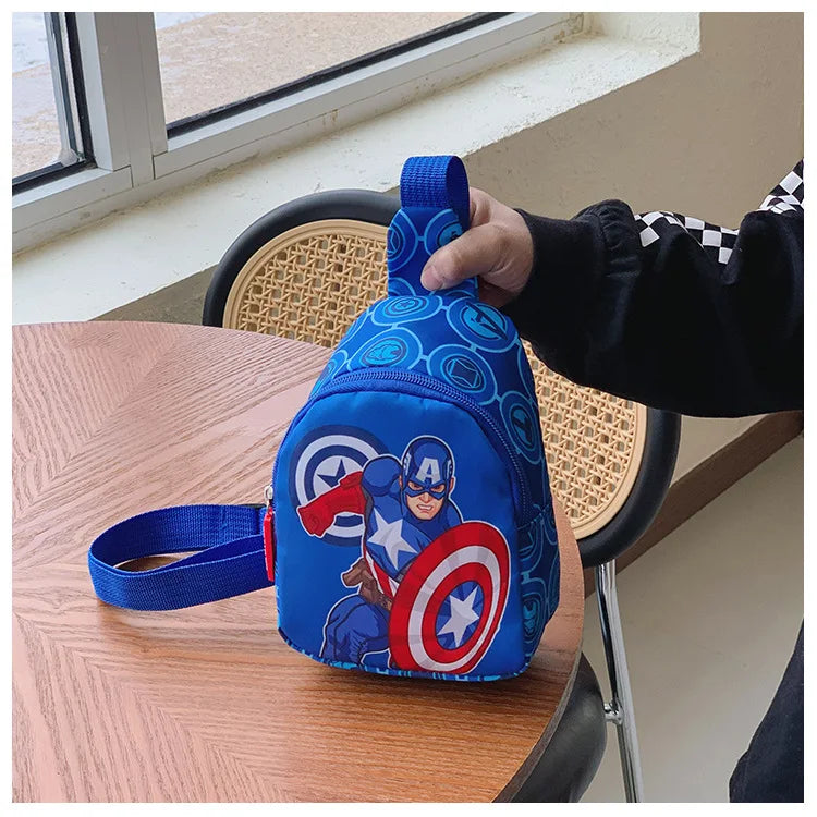 Plecak Avengers Hulk – zielona dziecięca saszetka na piersi