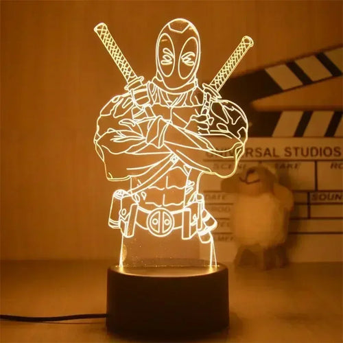 Lampa LED Avengers Deadpool – ze skrzyżowanymi ramionami, 3D 18cm