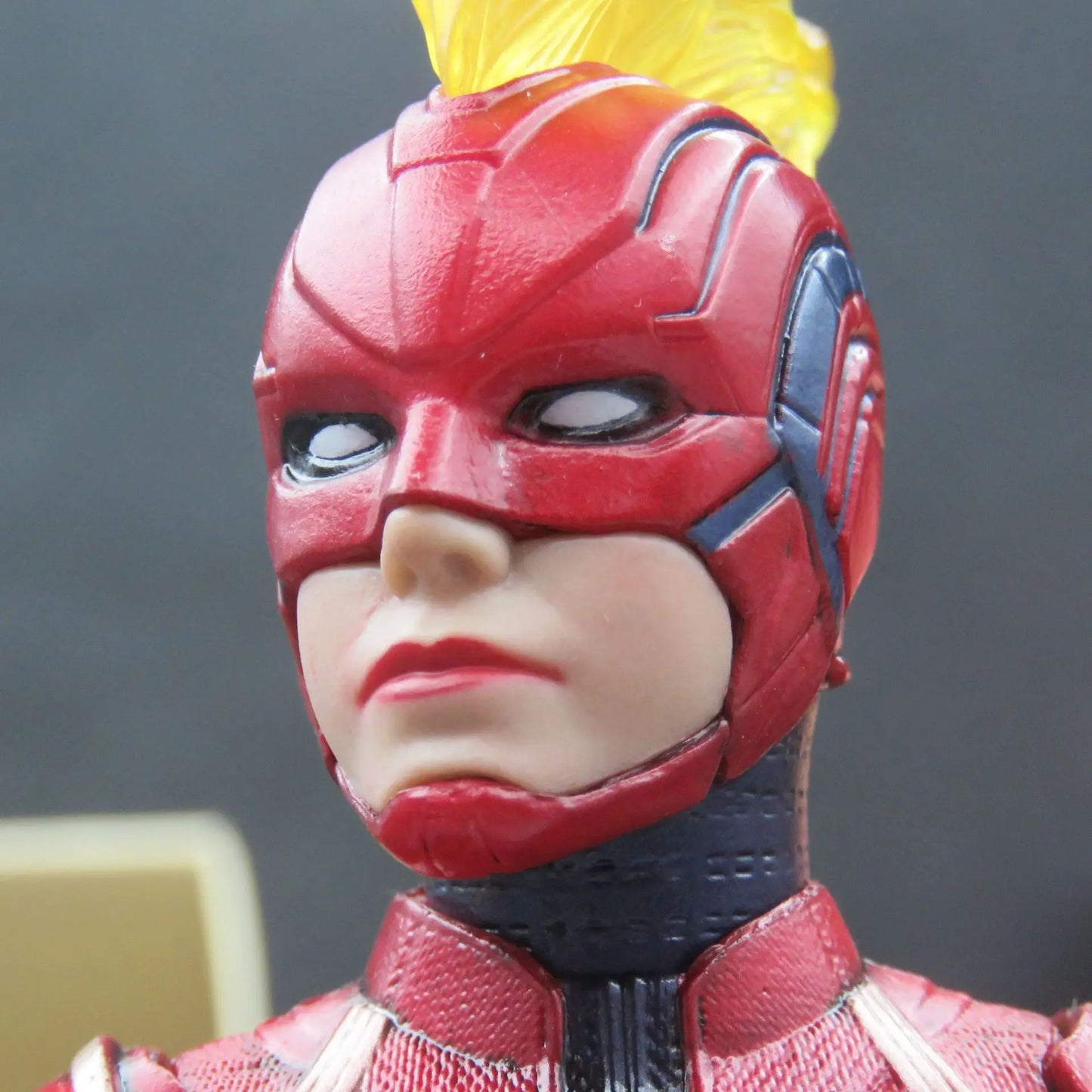 Statua Avengers Captain Marvel – kolekcjonerska, PVC, pudełko, 30cm