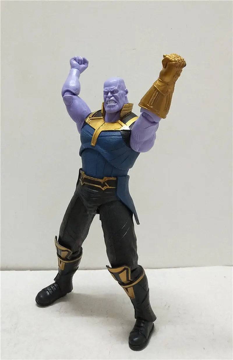 Figurka wisząca Thanos – Rękawica Nieskończoności, dekoracja biurka