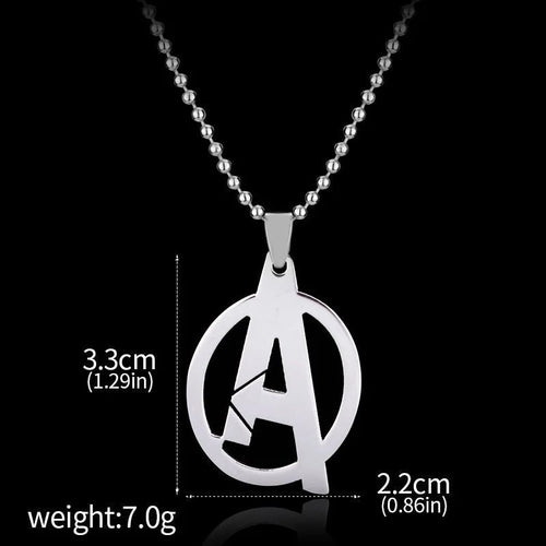 Naszyjnik Avengers z logo A – posrebrzany wisiorek