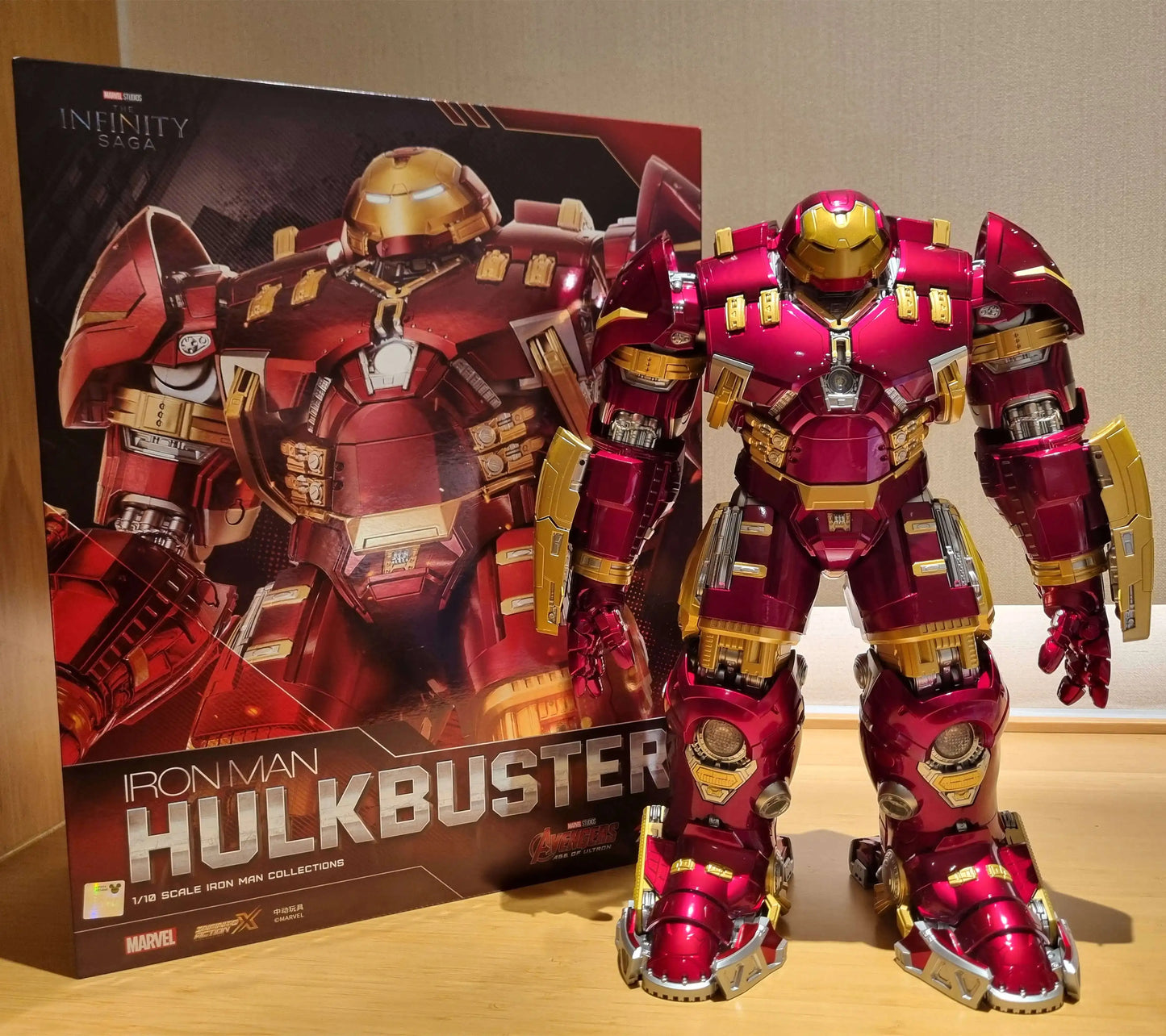 Figurka ZD Toys Iron Man MK44 Hulkbuster — LED, 36 cm