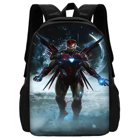 Plecak Avengers Iron Man – rozłożone skrzydła, zaśnieżone tło
