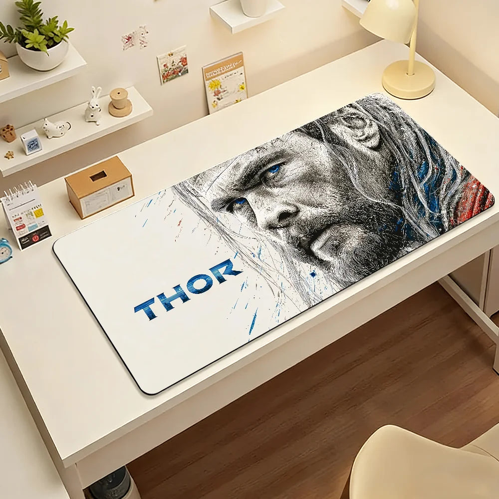 Podkładka pod mysz Thor – Portret w szkicowym stylu