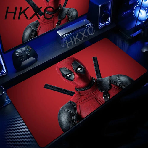 Podkładka pod mysz Marvel Deadpool – skrzyżowane katany na czerwonym tle