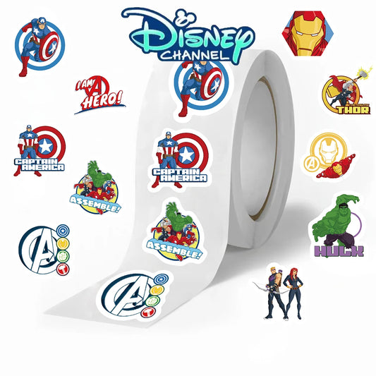 Rolka naklejek Disney Avengers – 500 sztuk, superbohaterowie