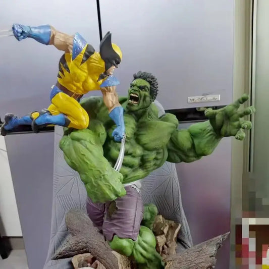 Figurka Hulk kontra Wolverine z PVC – kolekcjonerska scena walki