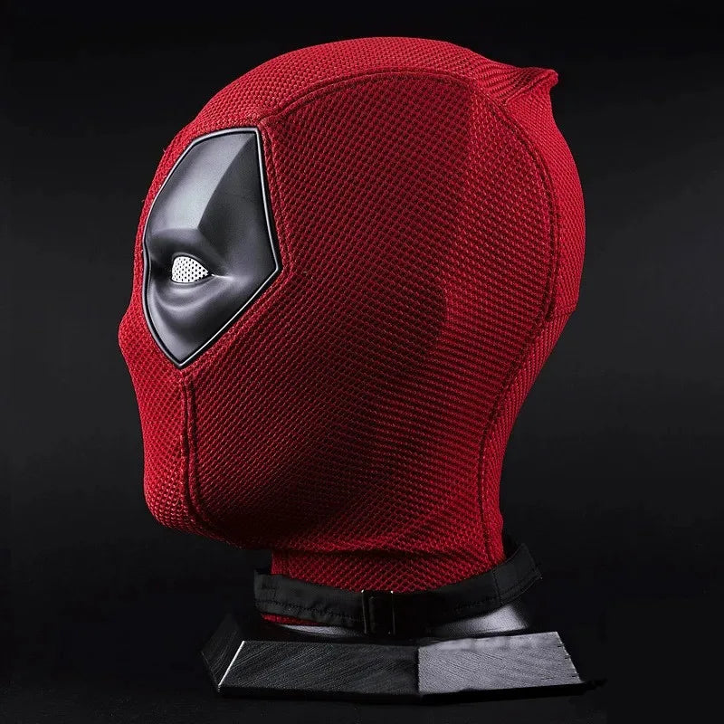 Maska-kaptur Deadpool — pełny cosplay z czerwono-czarnego materiału