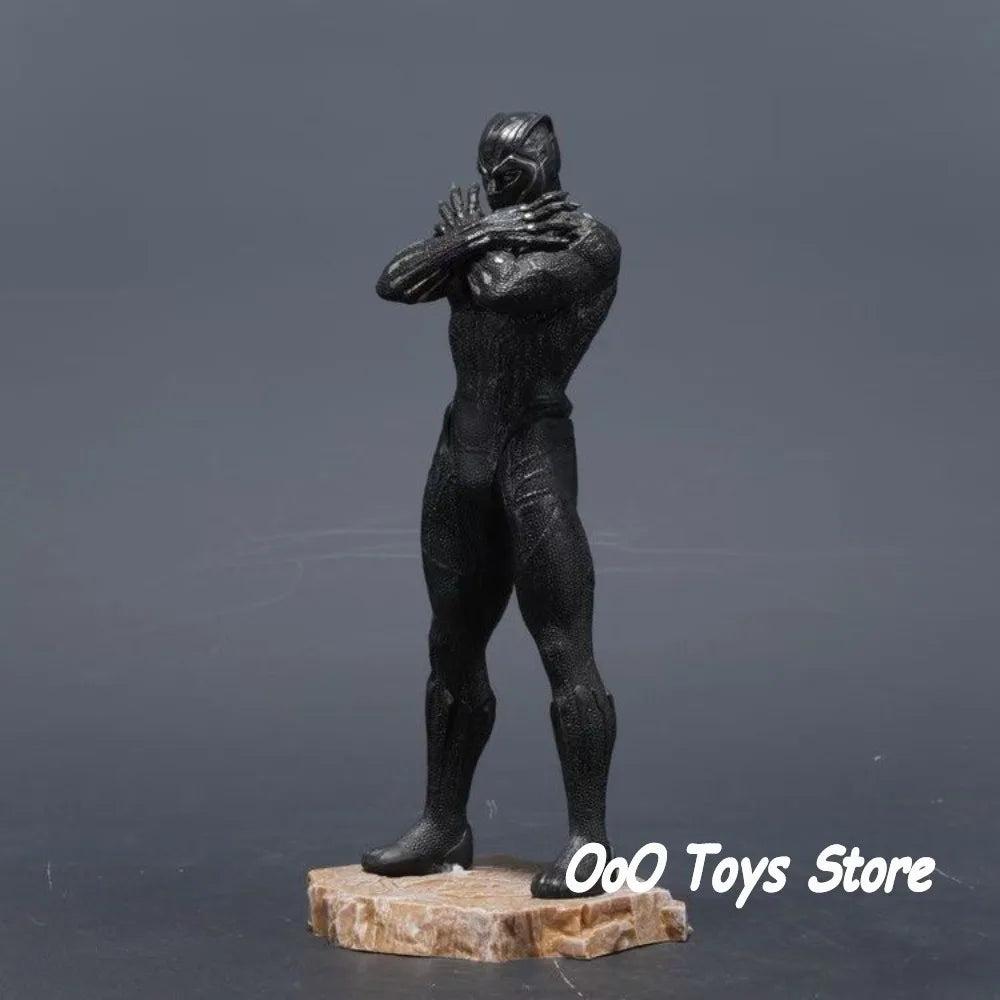 Figurka Avengers Czarna Pantera – Kolekcja PVC 23cm