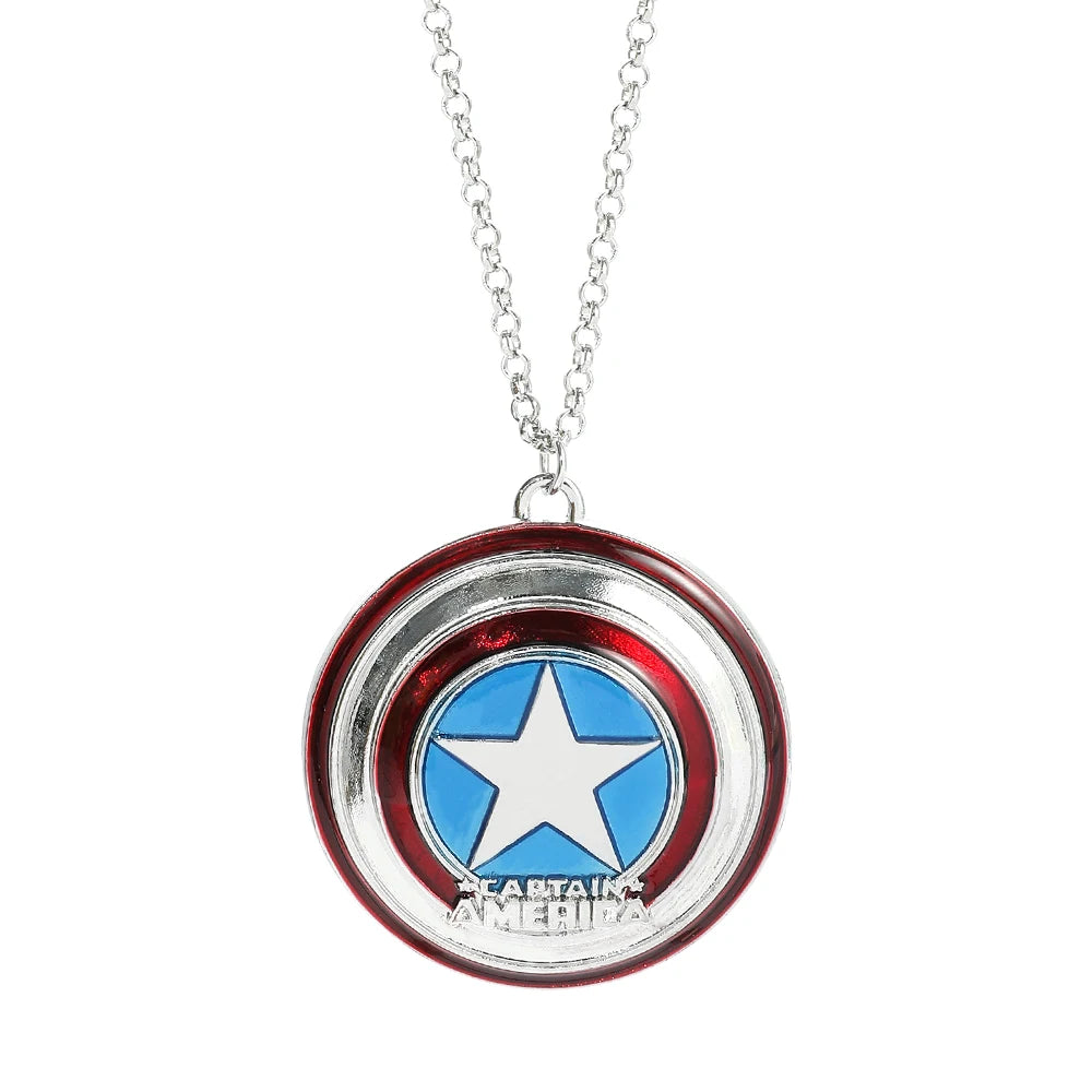 Naszyjnik z wisiorkiem tarczy Kapitana Ameryki – srebro i emalia