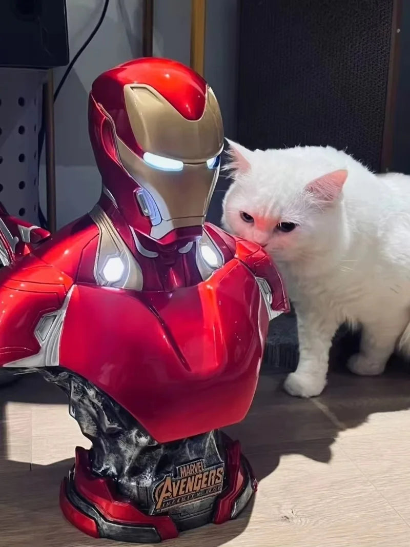 Podświetlane popiersie Avengers Iron Man – Klasyczne, podstawa Avengers